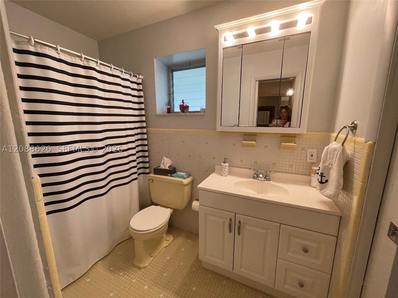 17001 Ne 13th Ave #302 - Photo 7 of 16