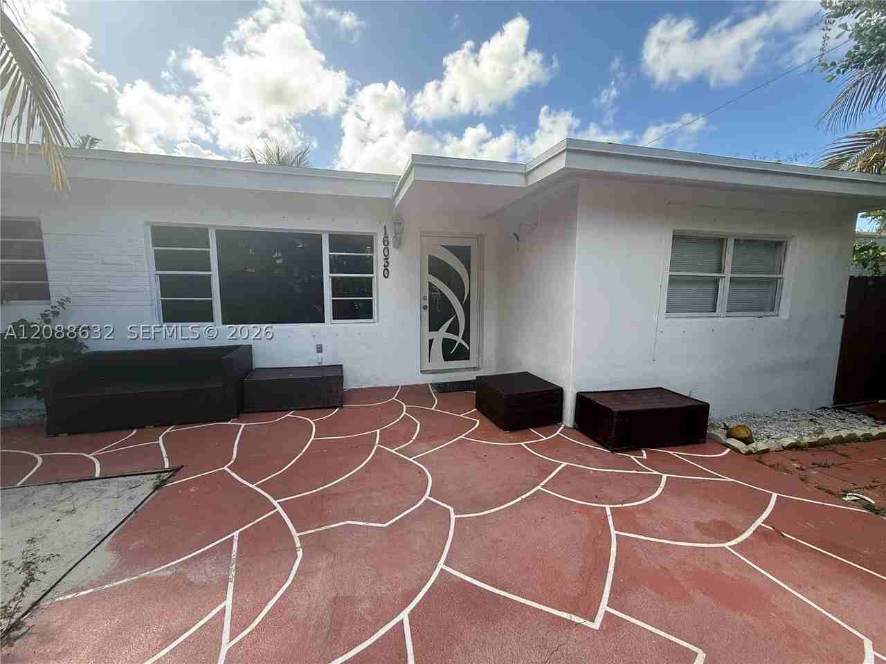 16030 Miami Dr - Photo 2 of 16