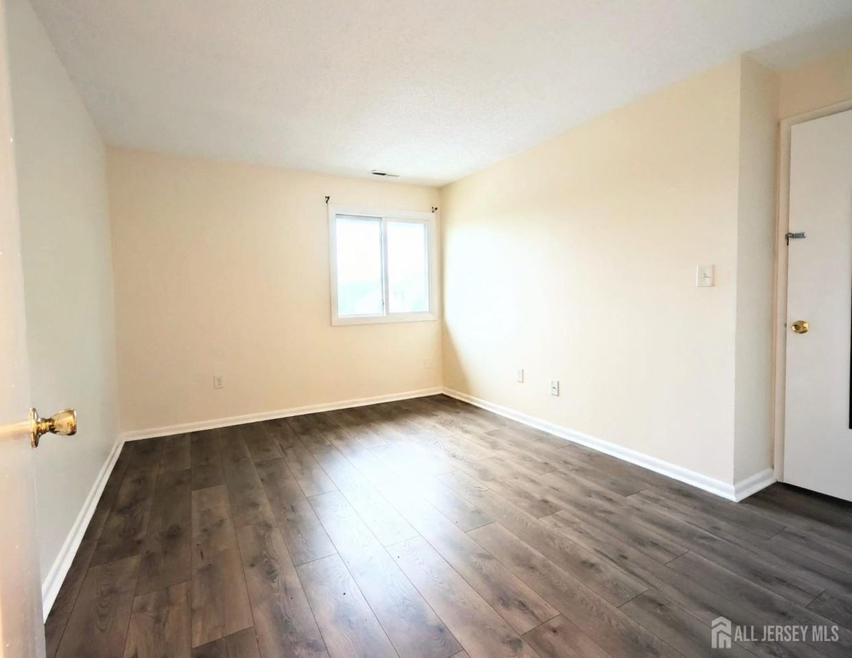 2313 Ravens Crest Dr - Photo 4 of 8
