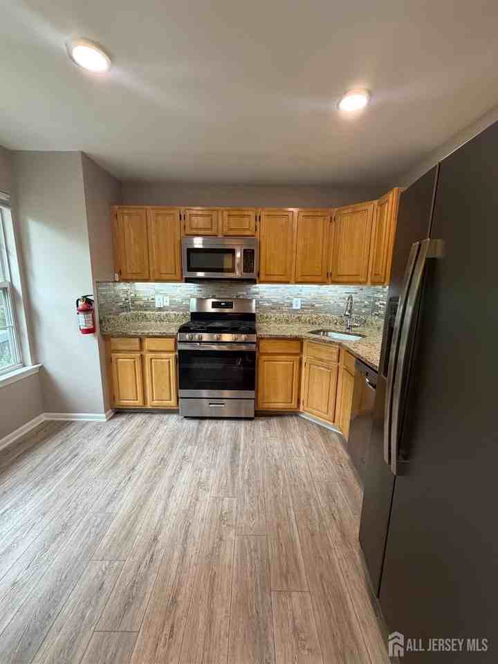 21 Jill Ct - Photo 7 of 25