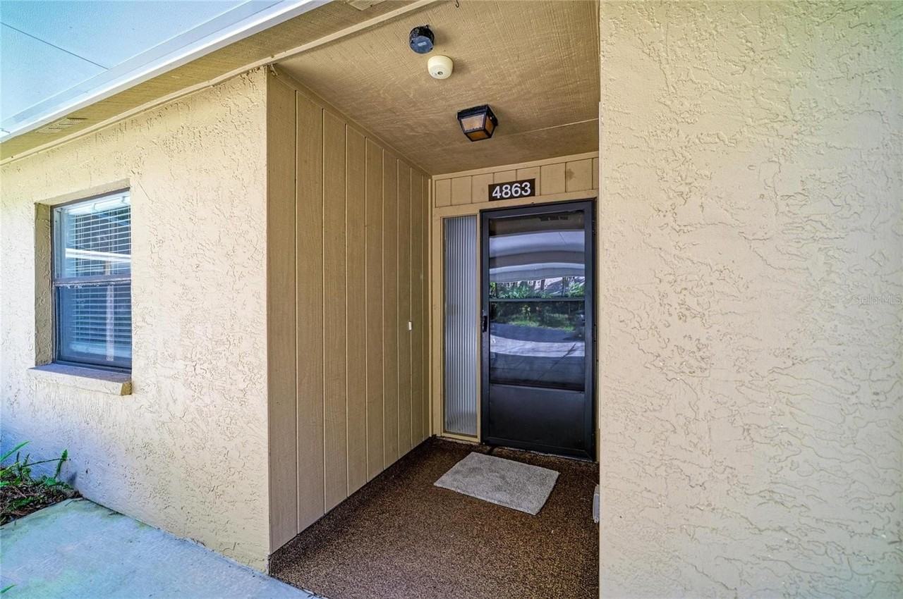 4863 Village Gardens Dr #186 - Photo 2 of 27