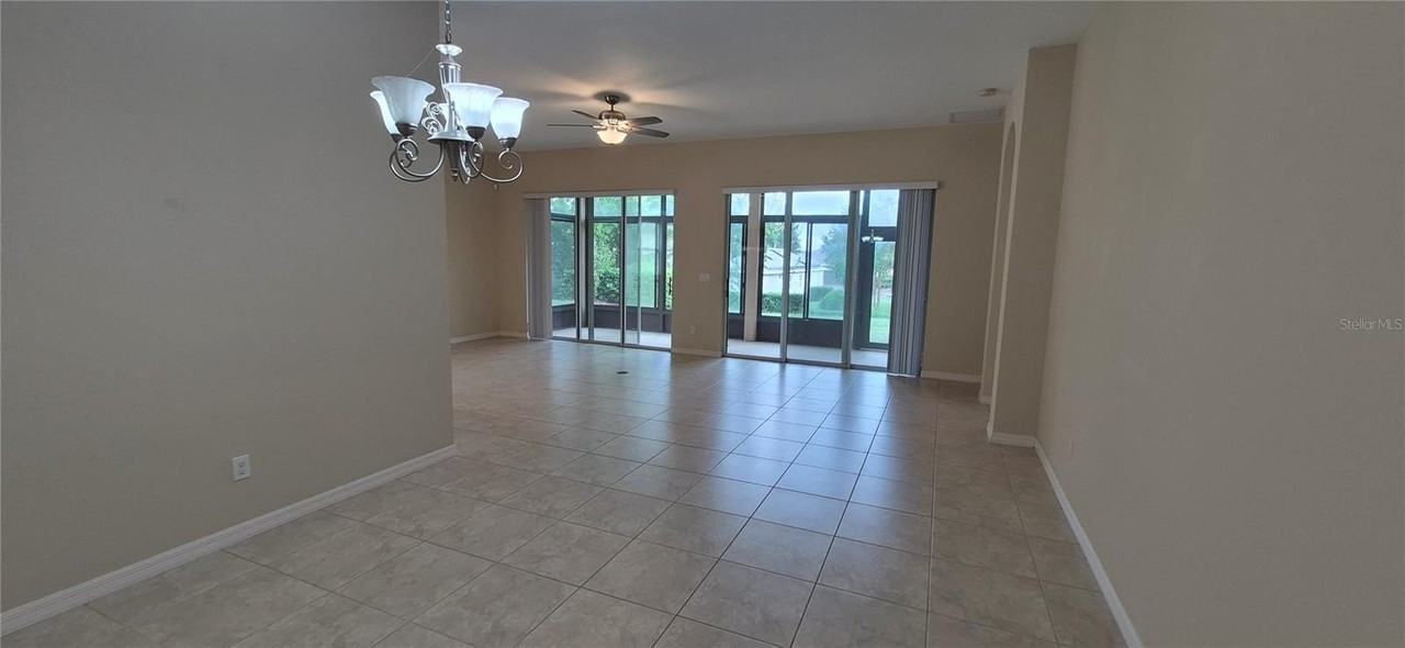 108 Flame Vine Way - Photo 3 of 37