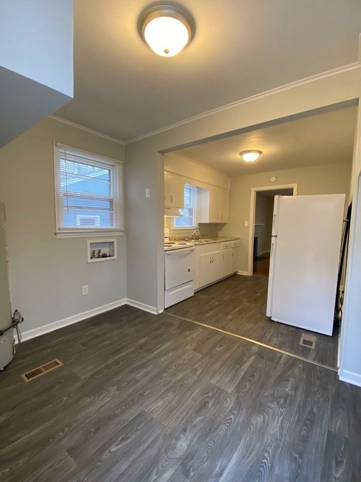 110 High St - Photo 6 of 16