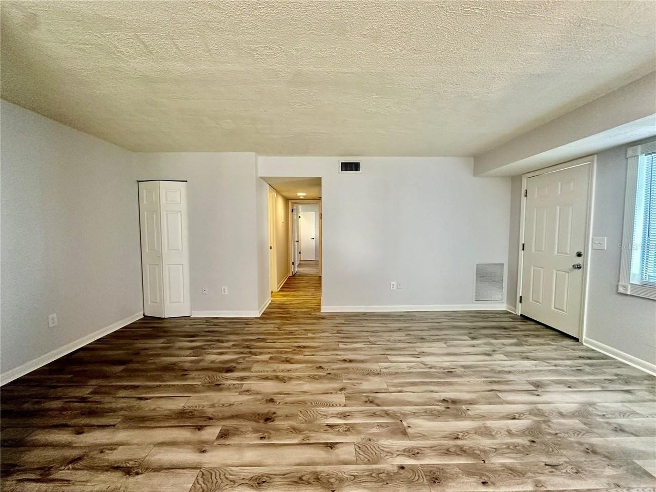 606 Pavare Ct #606 - Photo 4 of 15