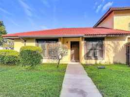 featured image of 571 Hunter Cir