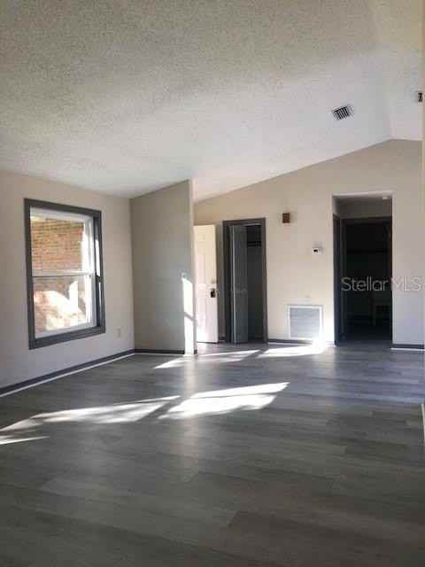 3157 Utah Dr - Photo 2 of 16