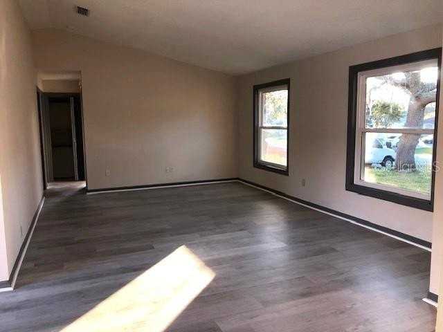 3157 Utah Dr - Photo 3 of 16