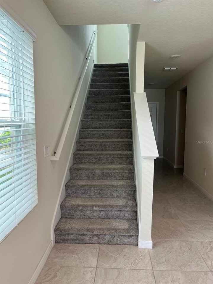 893 Rivers Crossing St - Photo 4 of 5