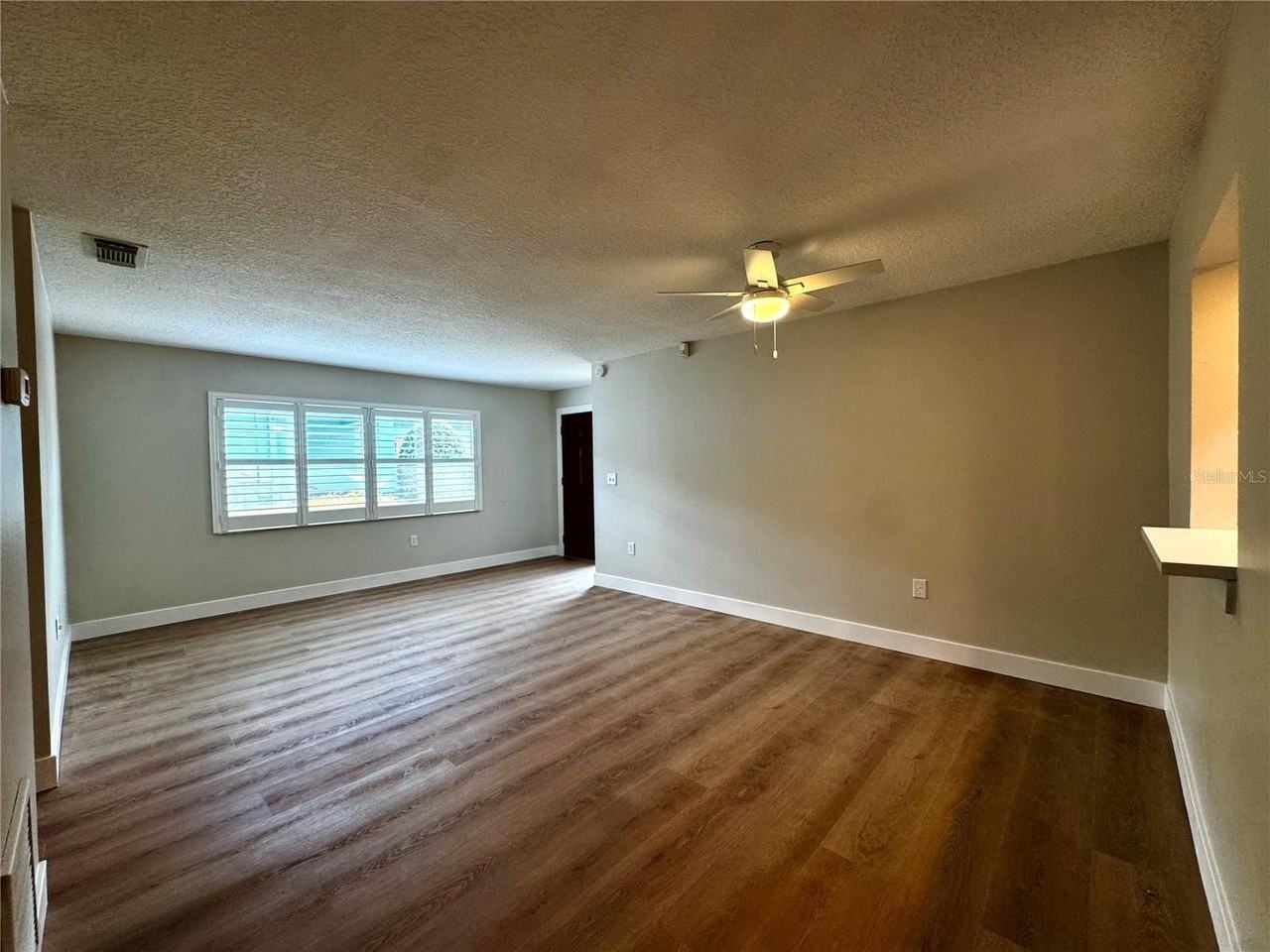3217 Royal St - Photo 4 of 18