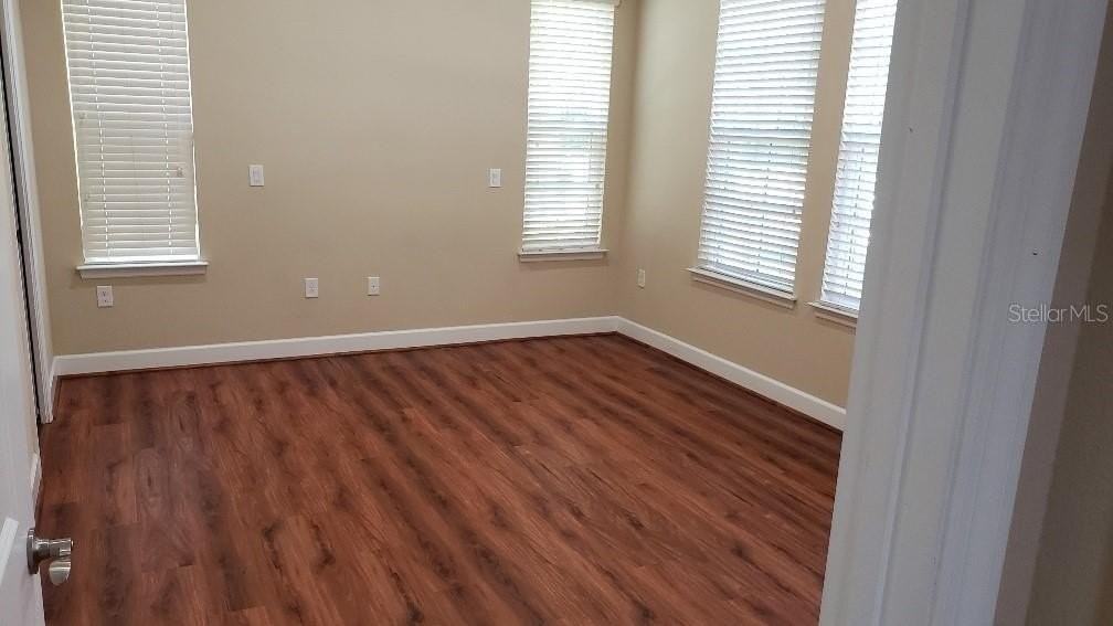 13818 Eliot Ave - Photo 3 of 38