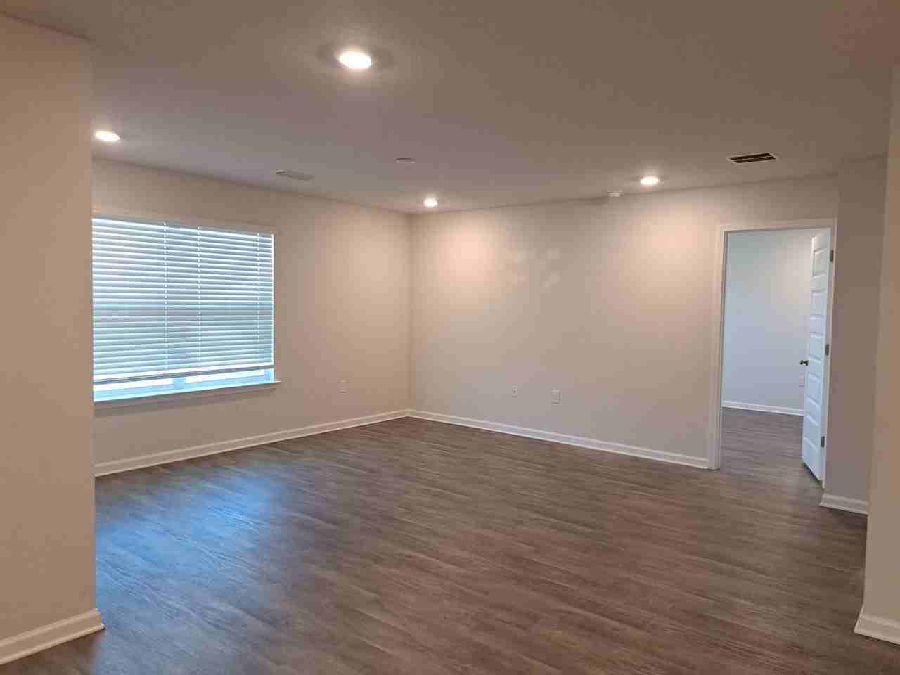 207 Ryder Ln - Photo 5 of 16