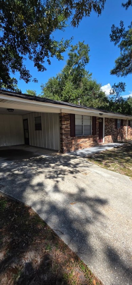 2009 Dallas Dr - Photo 2 of 12