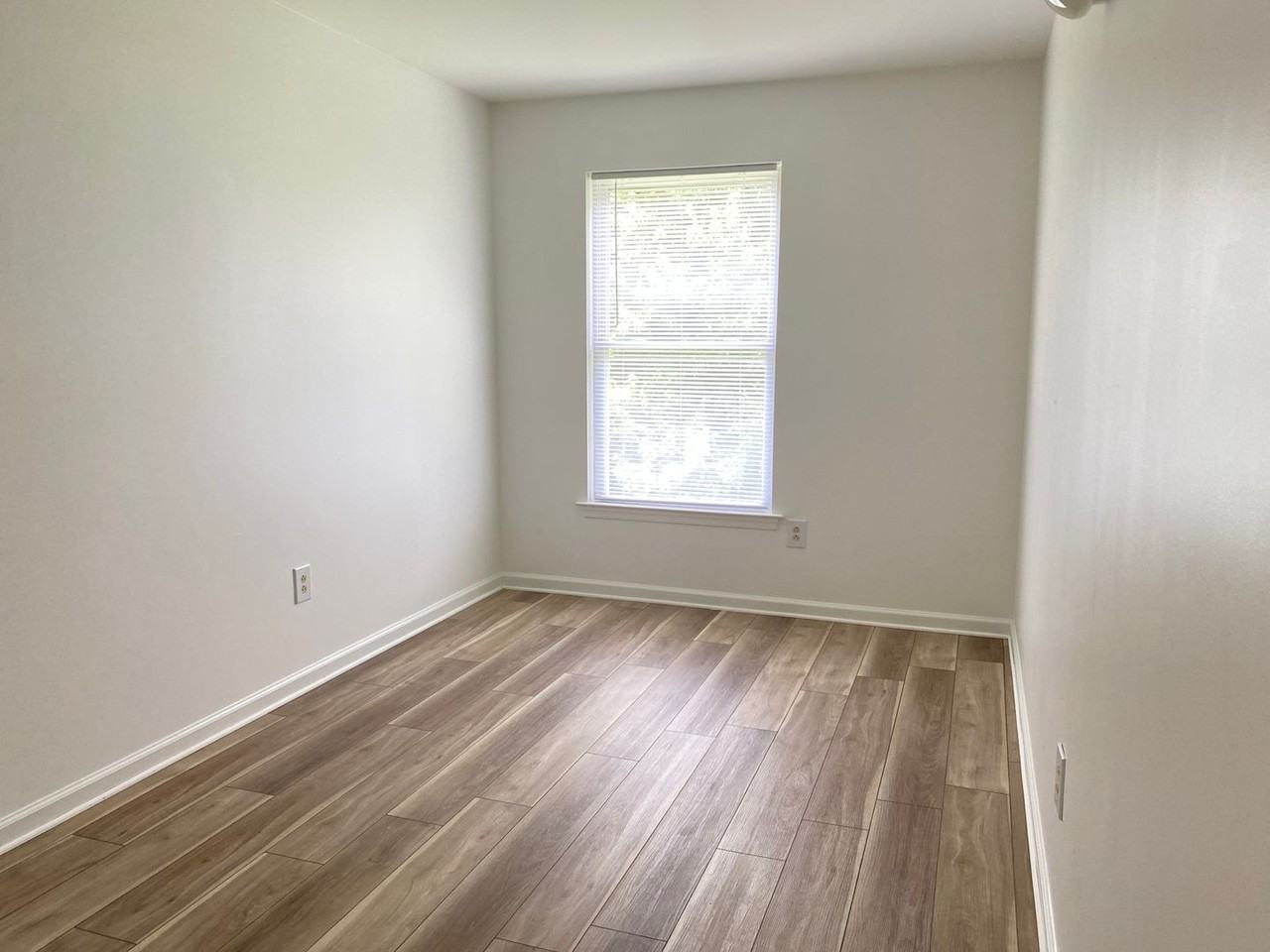 760 N 41st St - Photo 5 of 19