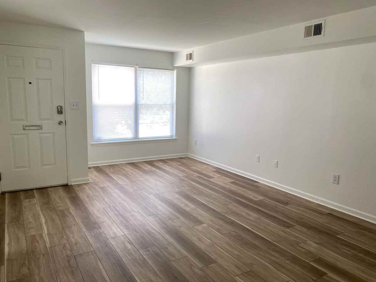 760 N 41st St - Photo 6 of 19