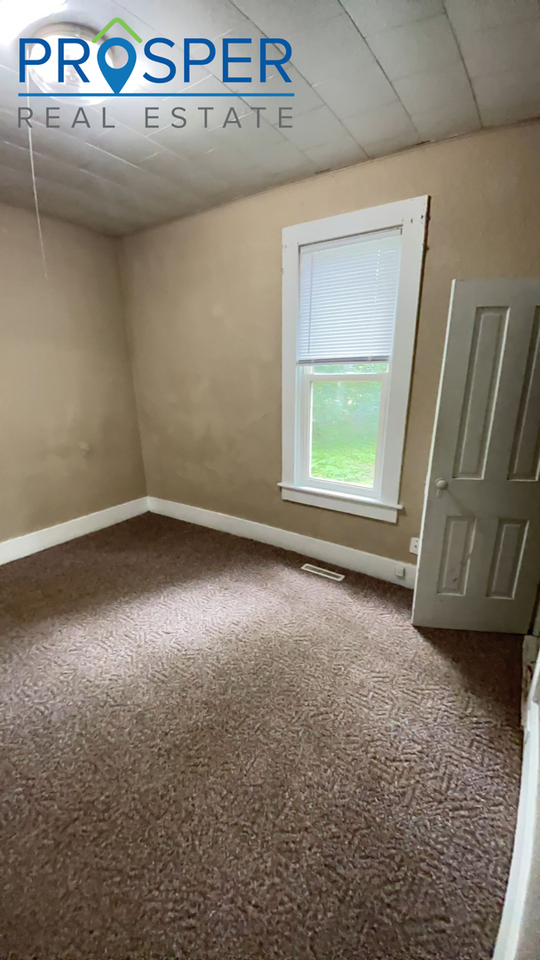827 Niagara St - Photo 5 of 28