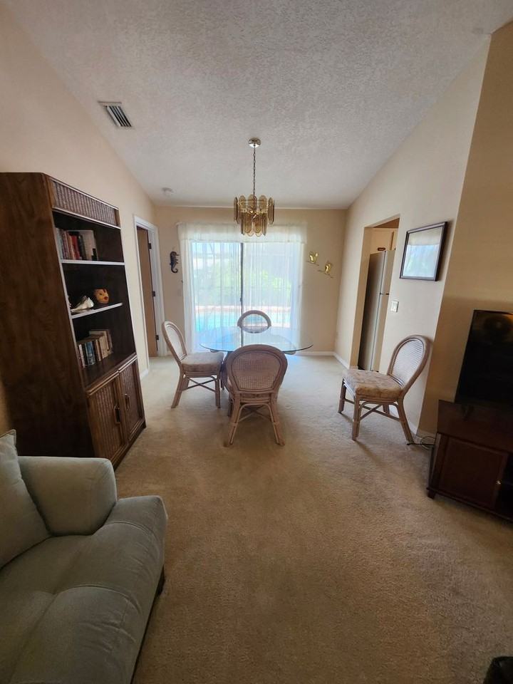 1024 Arden Ter Nw - Photo 4 of 12