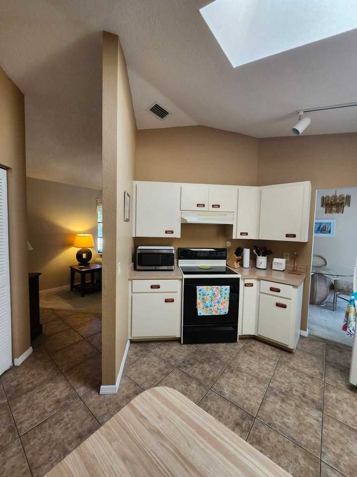 1024 Arden Ter Nw - Photo 6 of 12