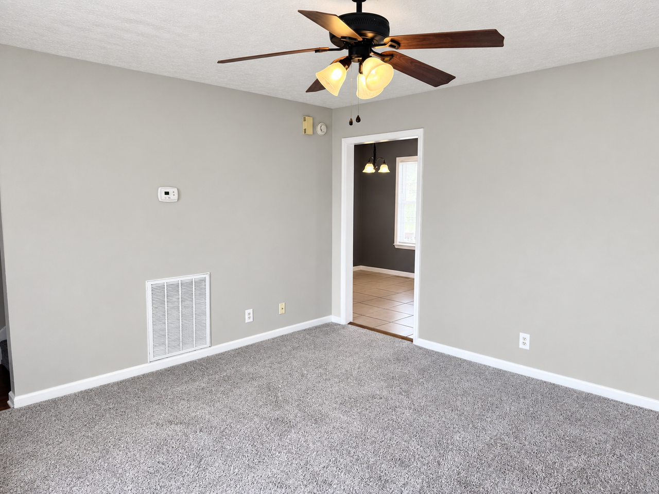 726 Shetland Dr - Photo 3 of 38