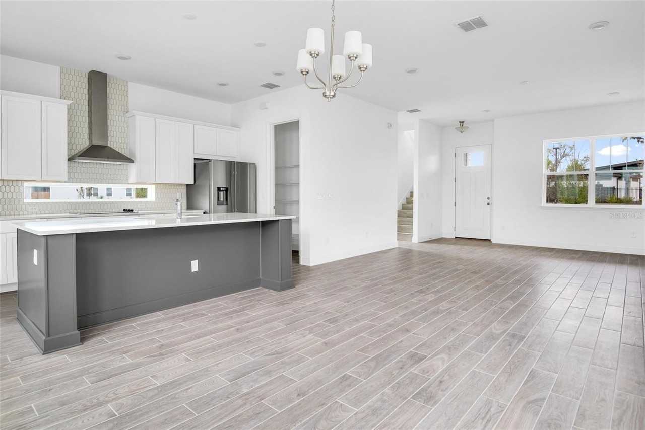 6492 Barnstorm Way - Photo 3 of 38