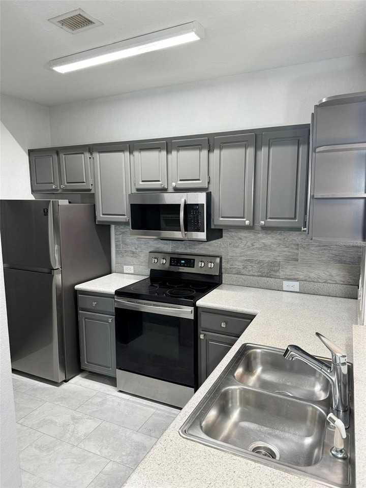 2603 Maitland Crossing Way #105 - Photo 5 of 16