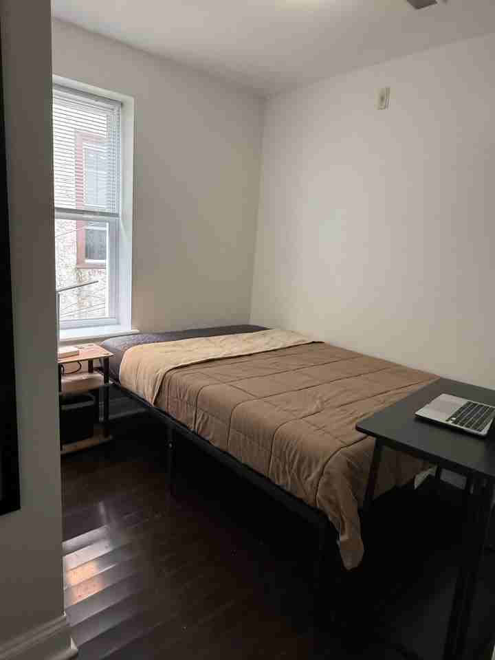 N 17th St - Photo 6 of 8