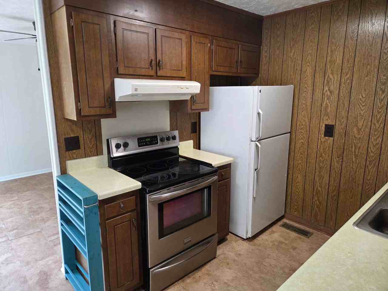 4817 Hurley Dr - Photo 5 of 24