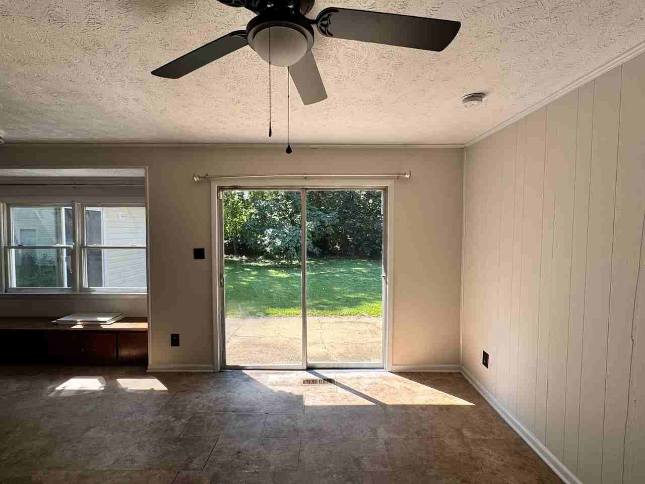 4817 Hurley Dr - Photo 7 of 24