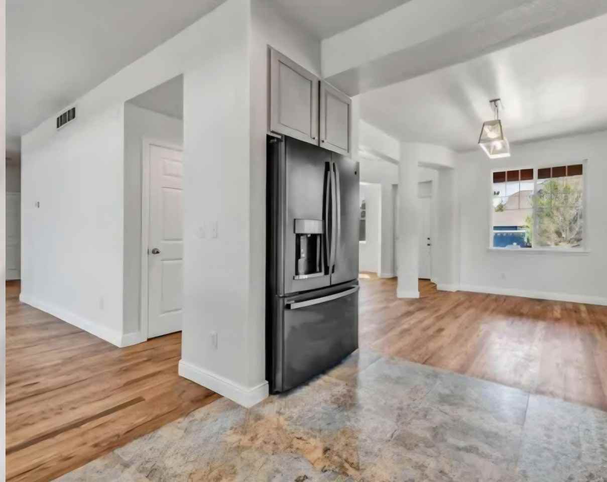 E 106th Ave - Photo 4 of 8