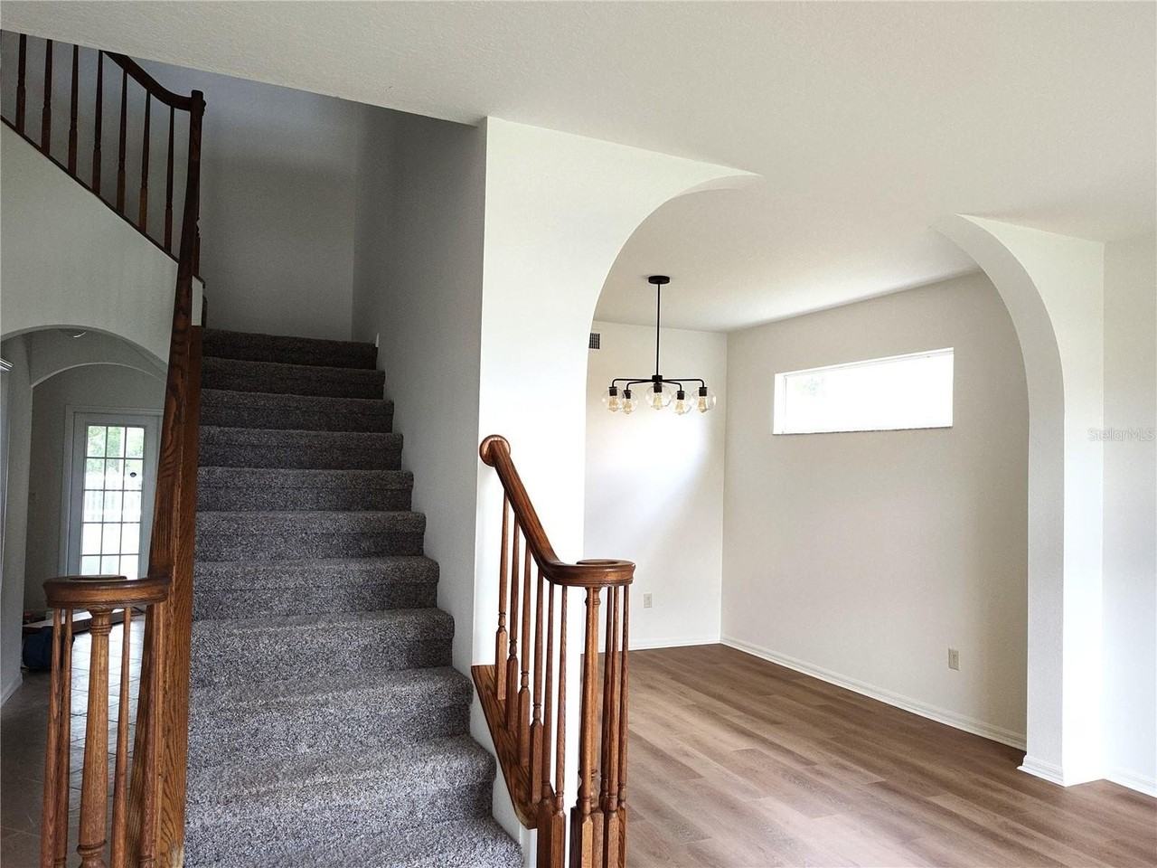 27536 Breakers Dr - Photo 2 of 14