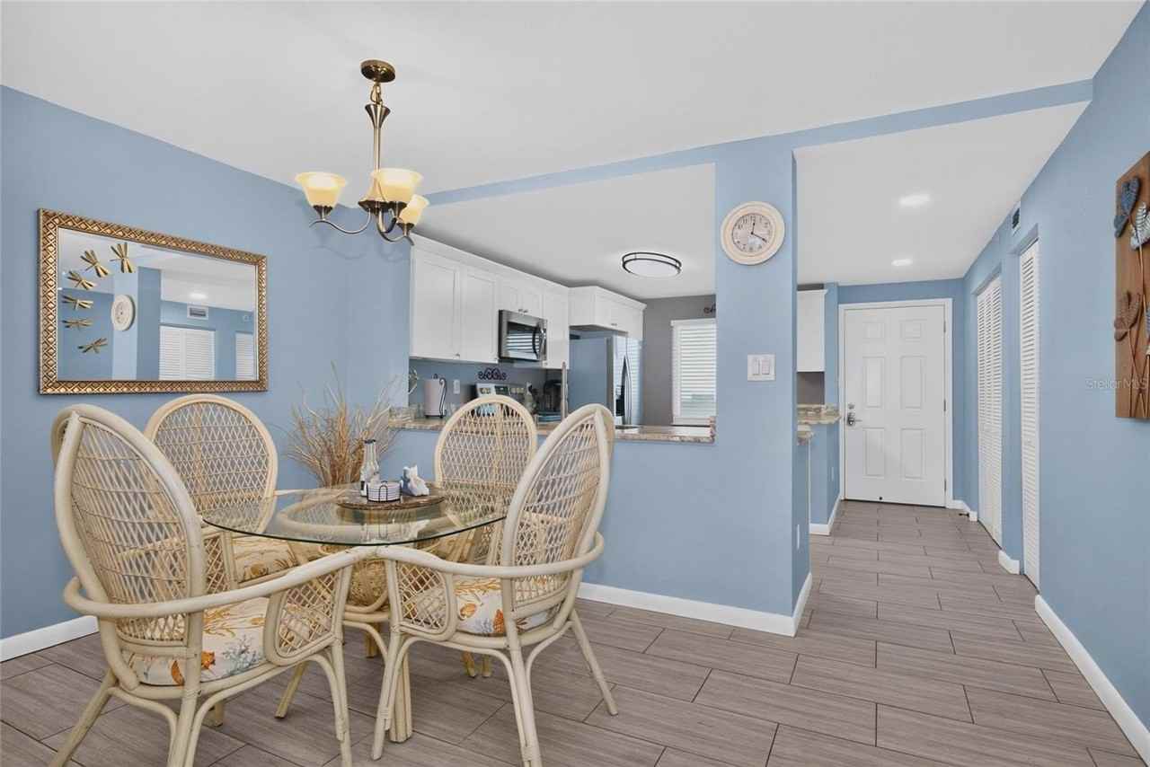 15000 Gulf Blvd #1106 - Photo 7 of 44