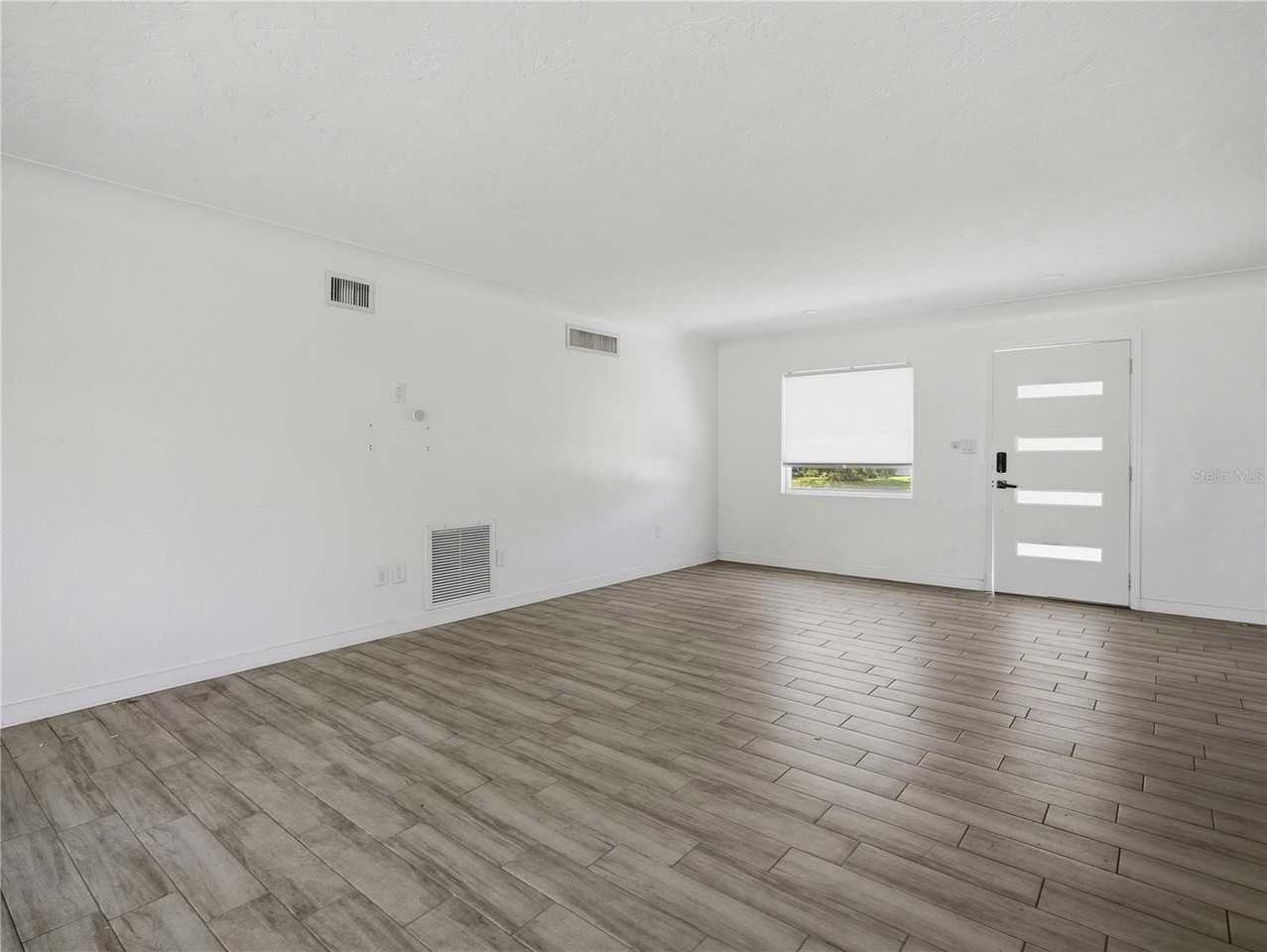 1015 32nd Ave N - Photo 6 of 28