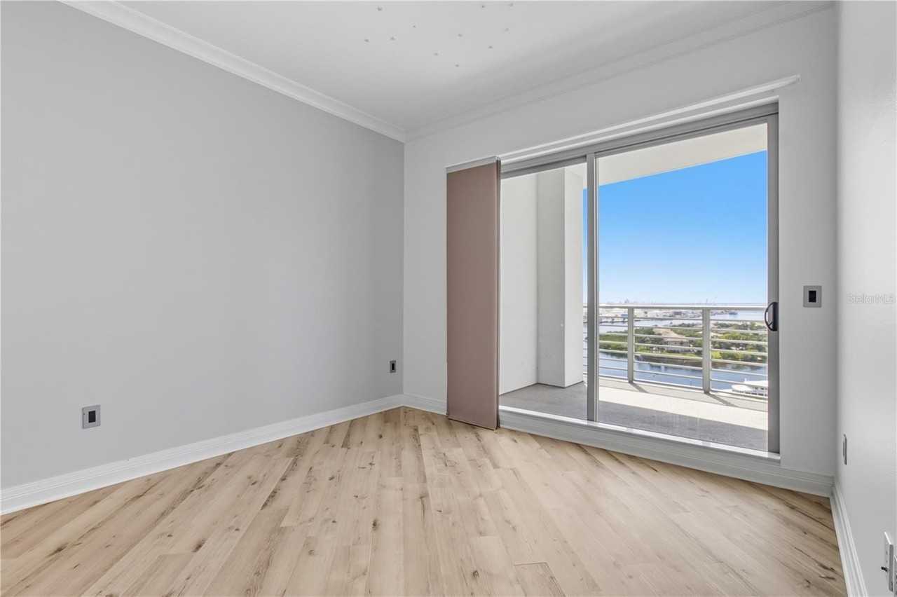 449 S 12th St #1504 - Photo 2 of 50