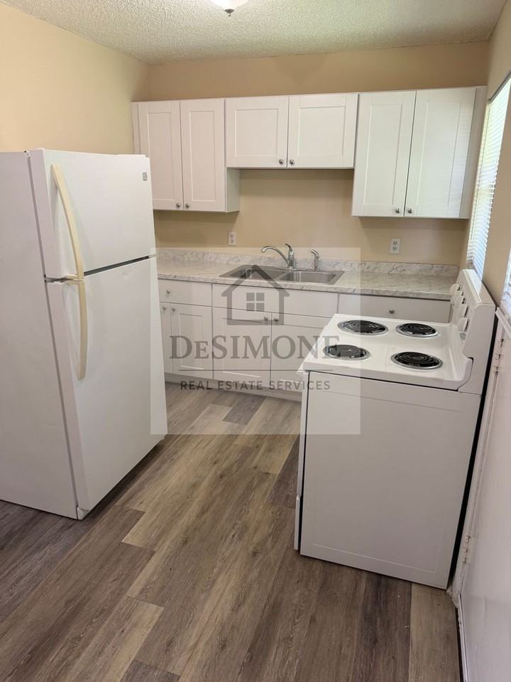 12162 Belleview LLC - Photo 2 of 23