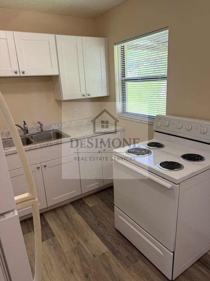 12162 Belleview LLC - Photo 7 of 23