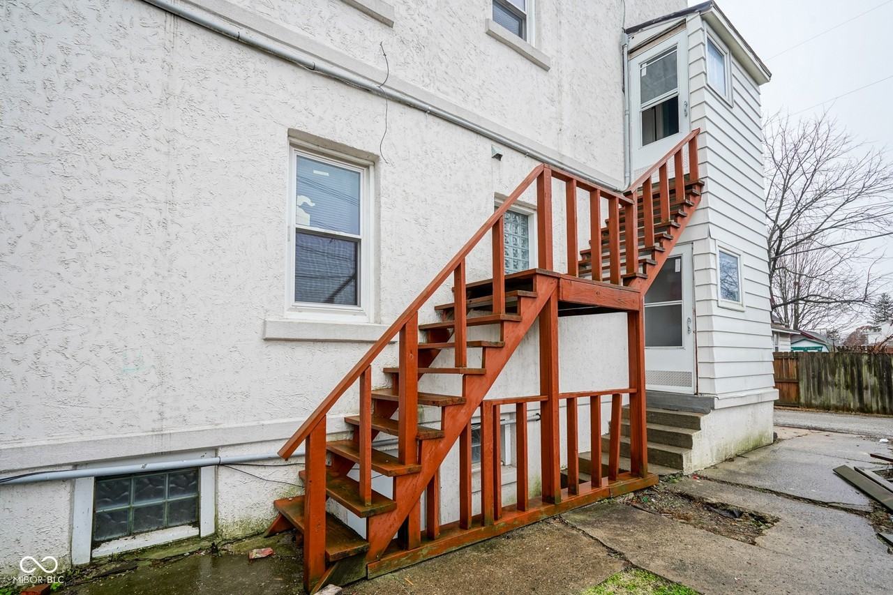 208 W Williams St - Photo 4 of 23