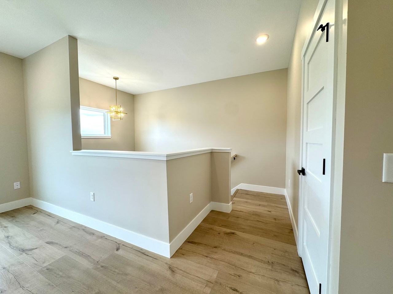 1605-1623 Planert Place - Photo 2 of 19
