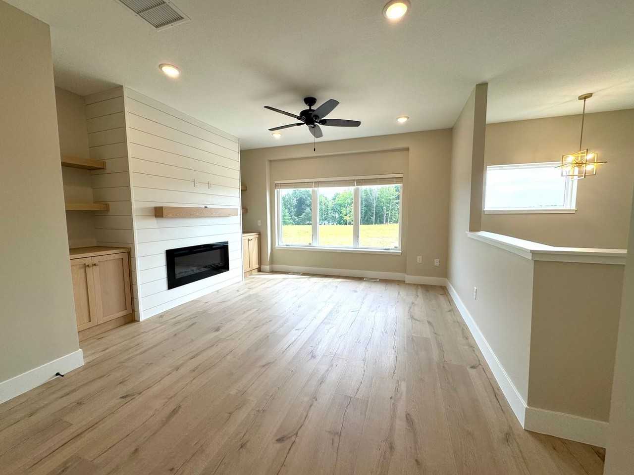 1605-1623 Planert Place - Photo 3 of 19