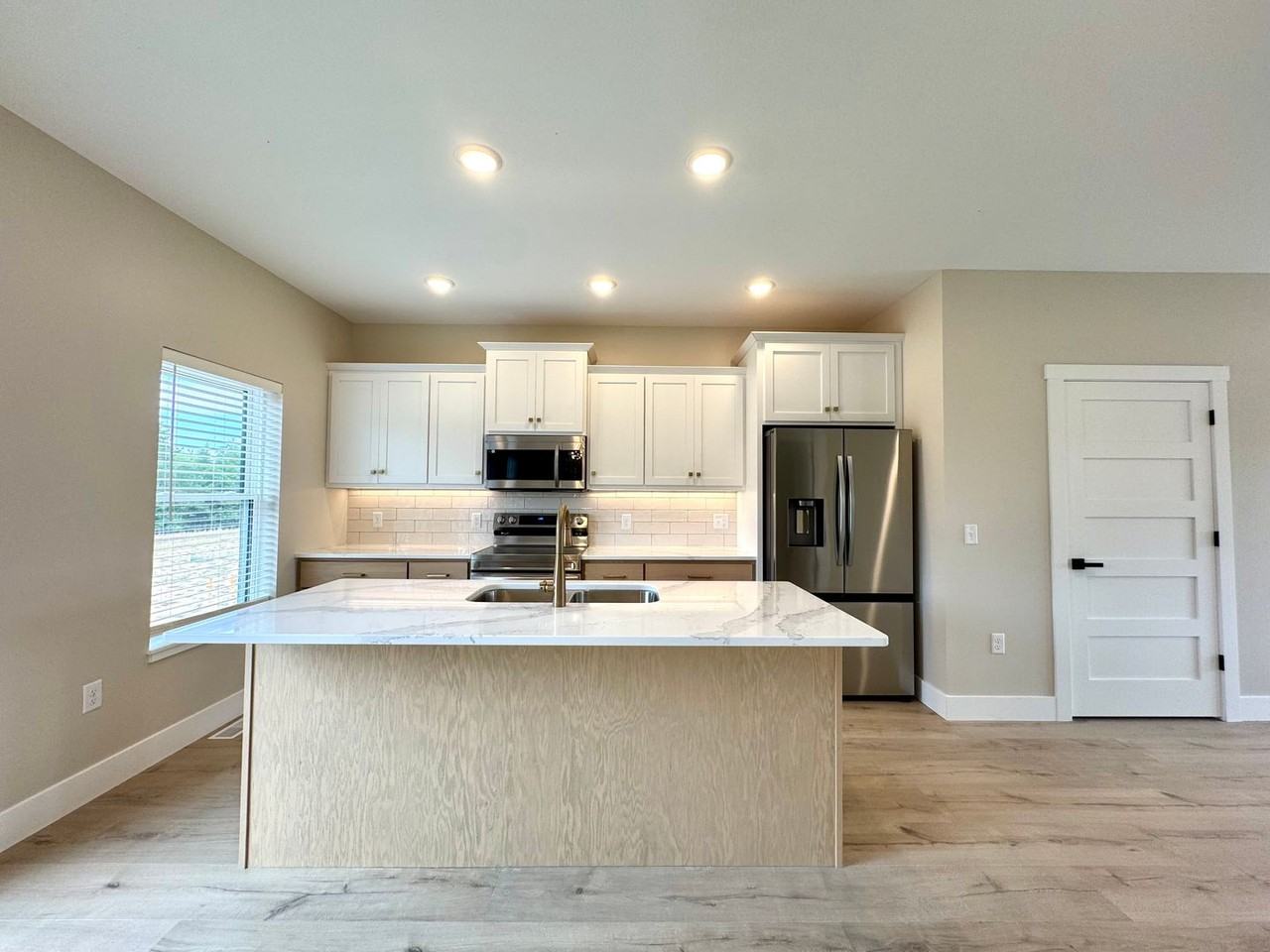 1605-1623 Planert Place - Photo 6 of 19