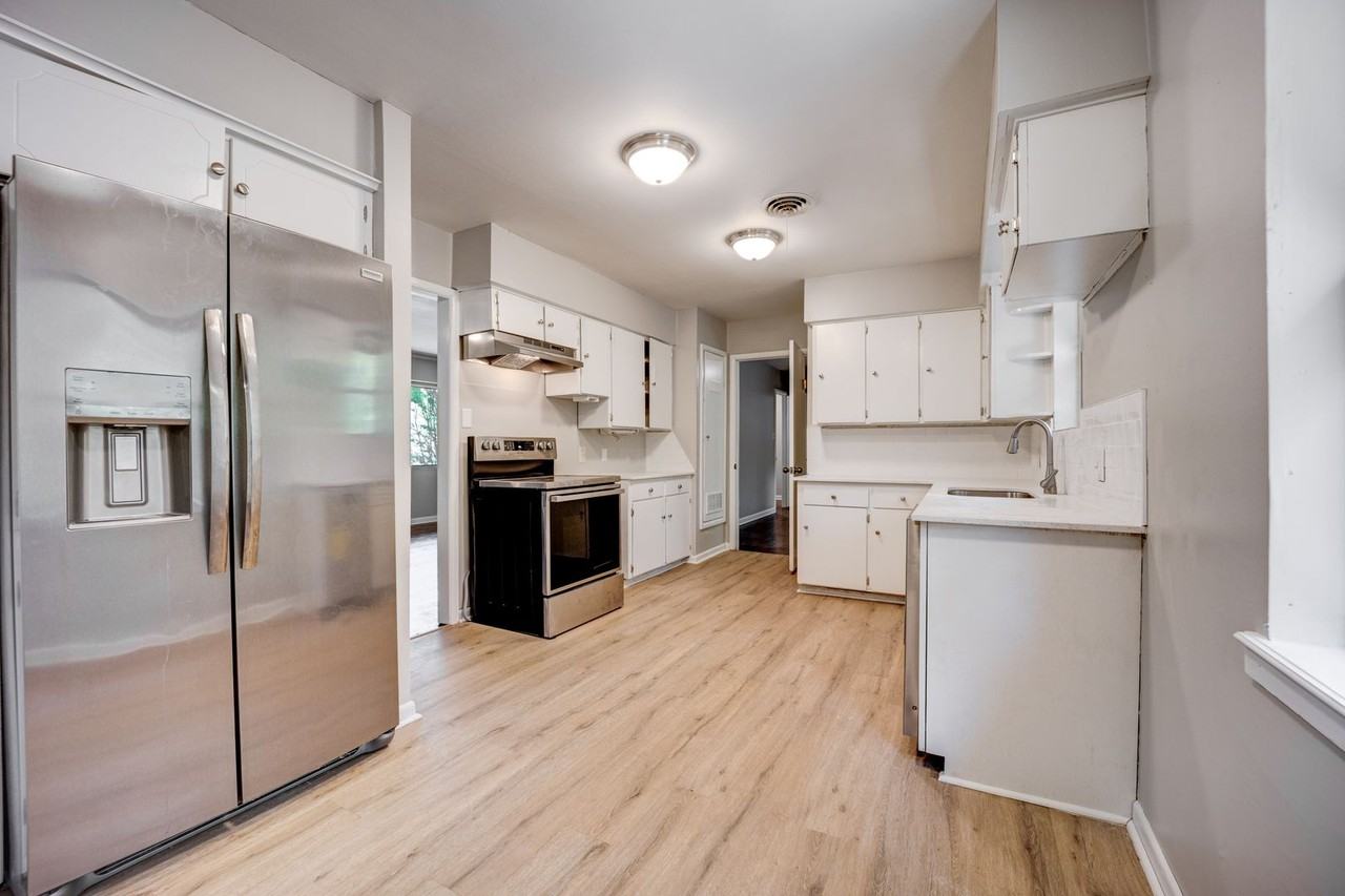 3521 S 35th St - Photo 2 of 21
