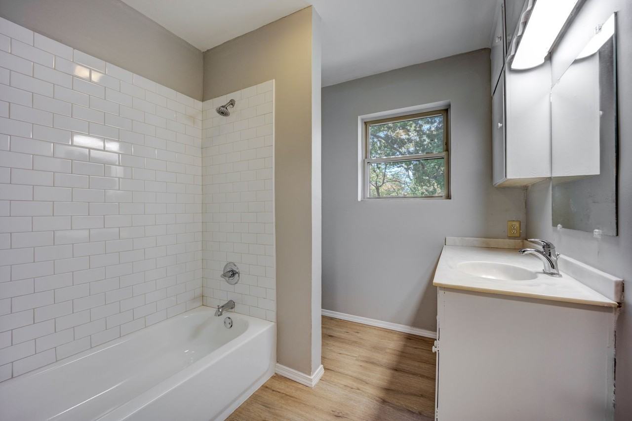 3521 S 35th St - Photo 7 of 21