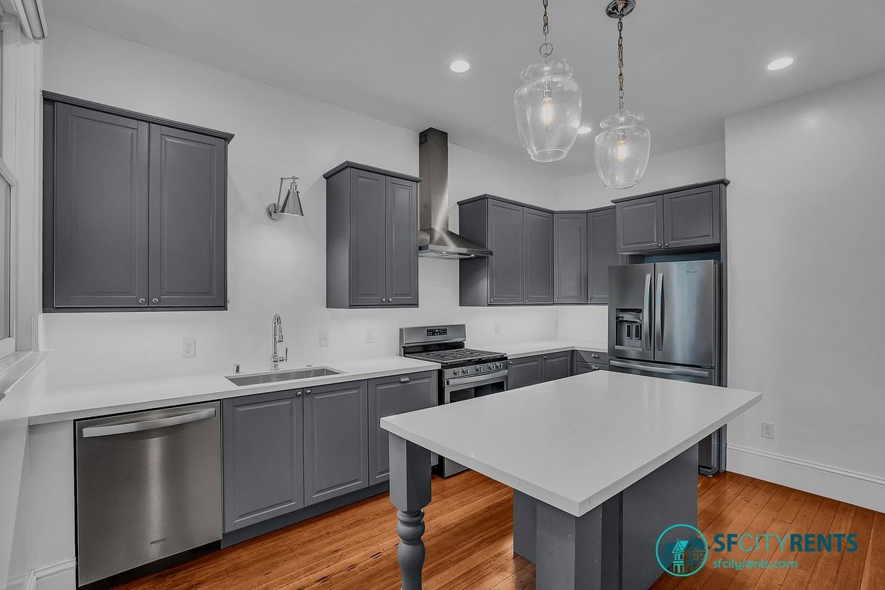 484 Utah St - Photo 4 of 50