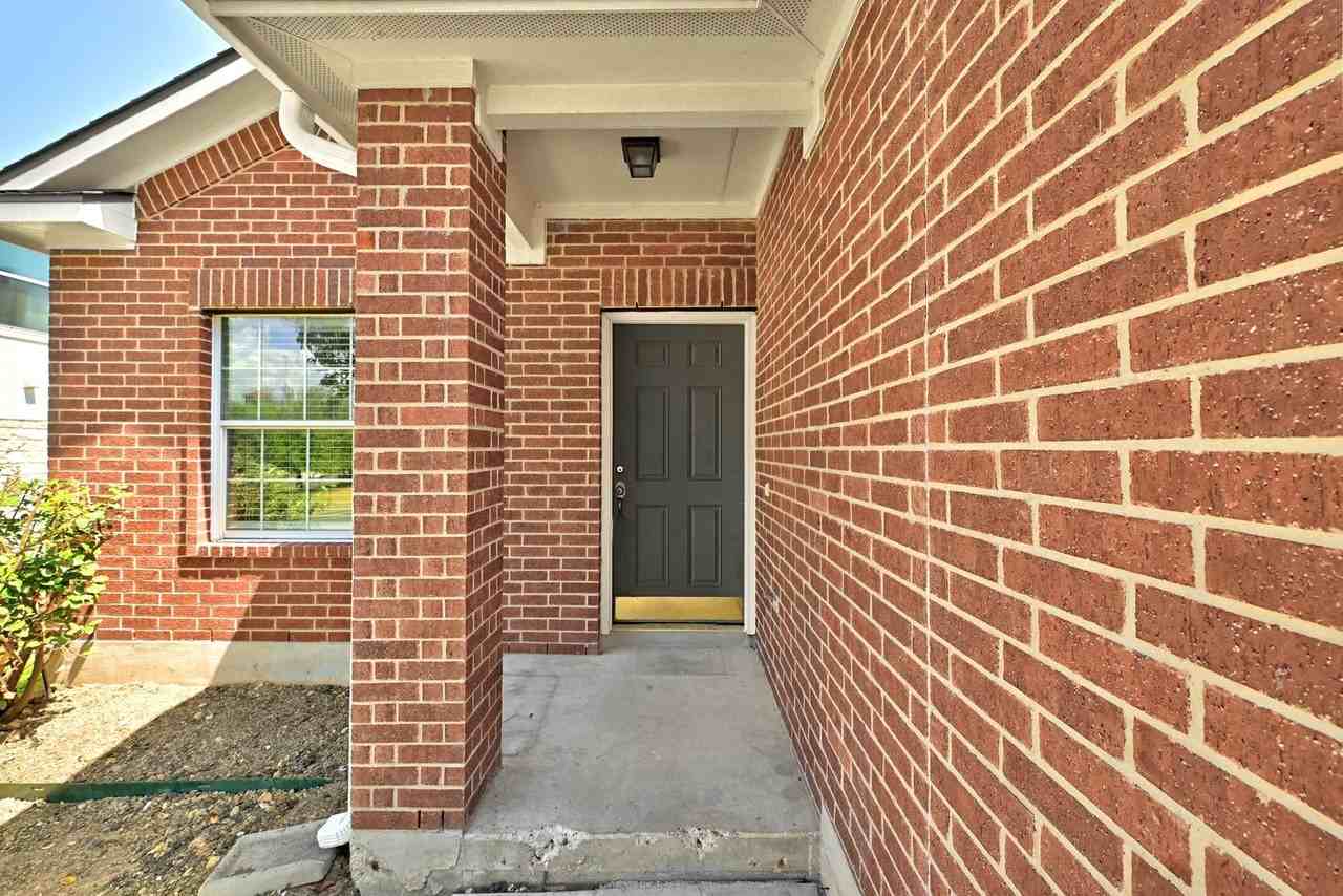 190 Pecanwood N - Photo 3 of 25