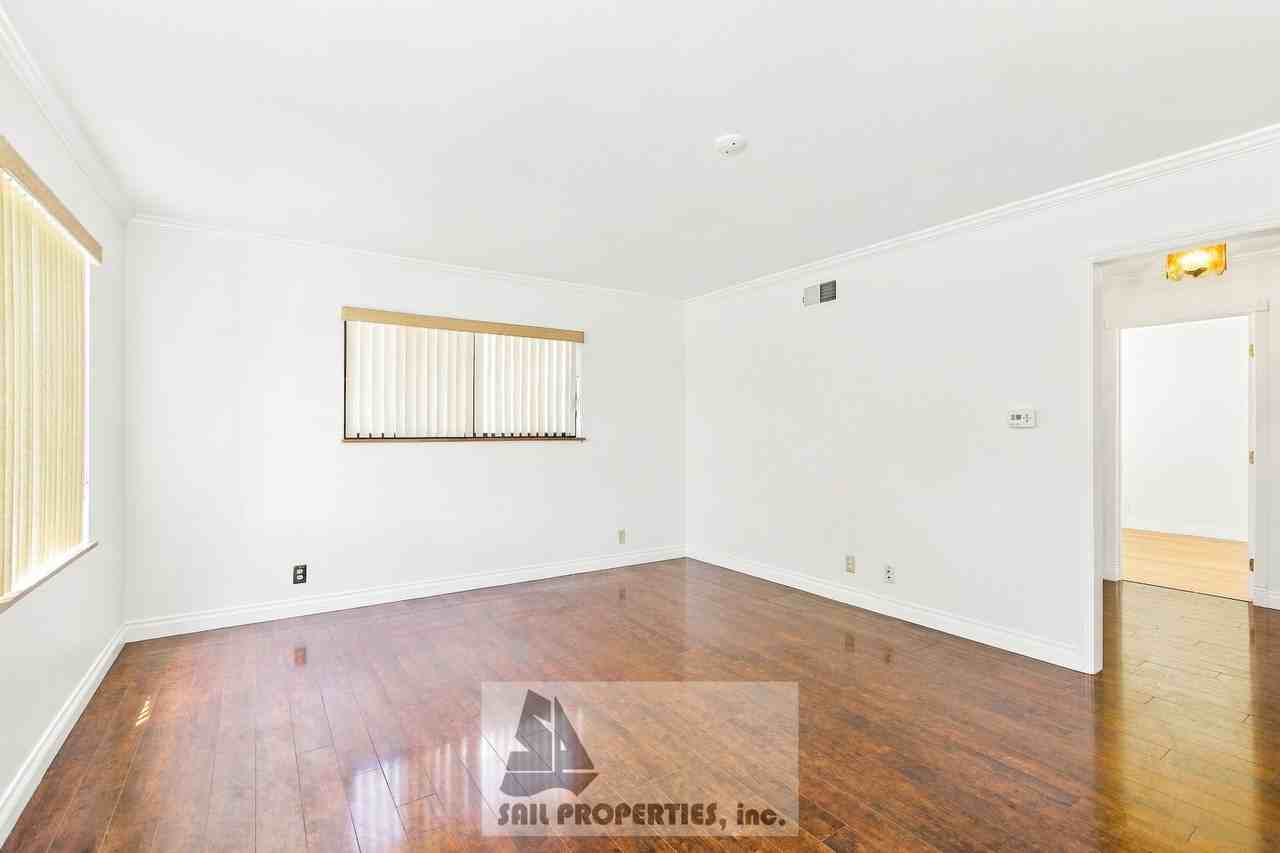 19422 Cindy Ln - Photo 4 of 24