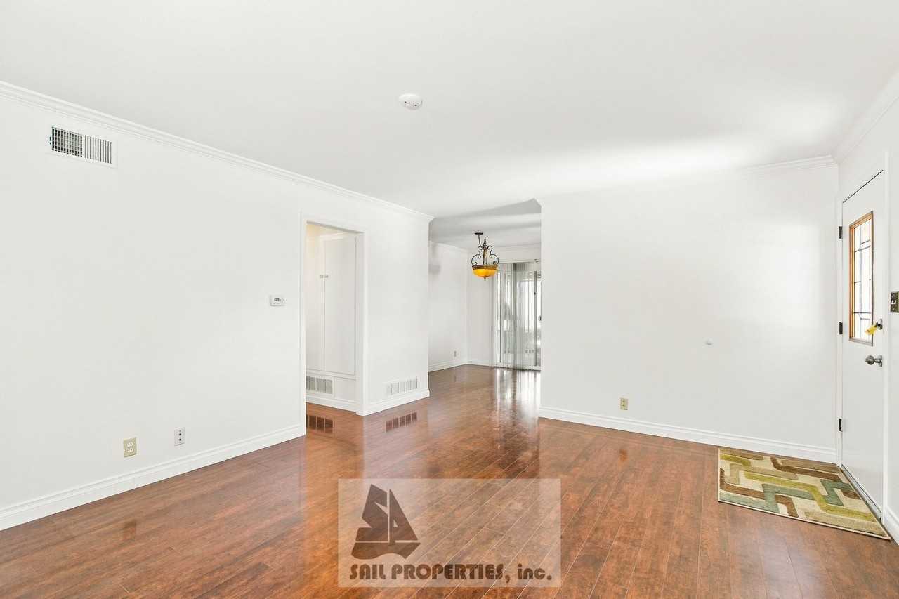 19422 Cindy Ln - Photo 5 of 24