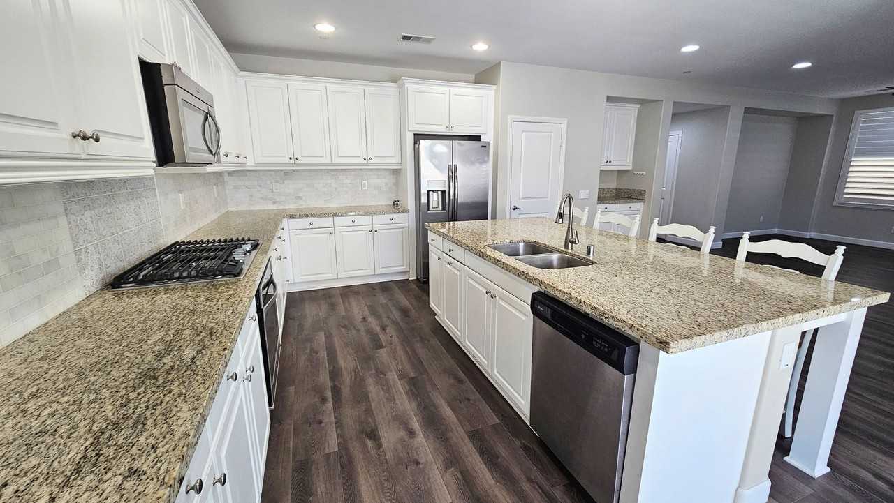 5093 S Mccleve Way W - Photo 6 of 29