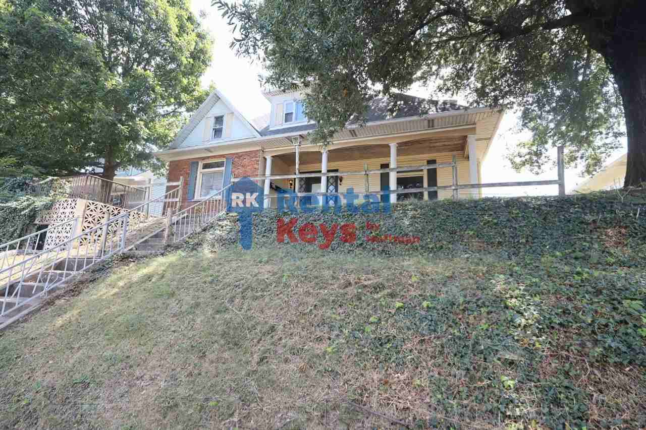 2848 Pennsylvania Street - Photo 2 of 4