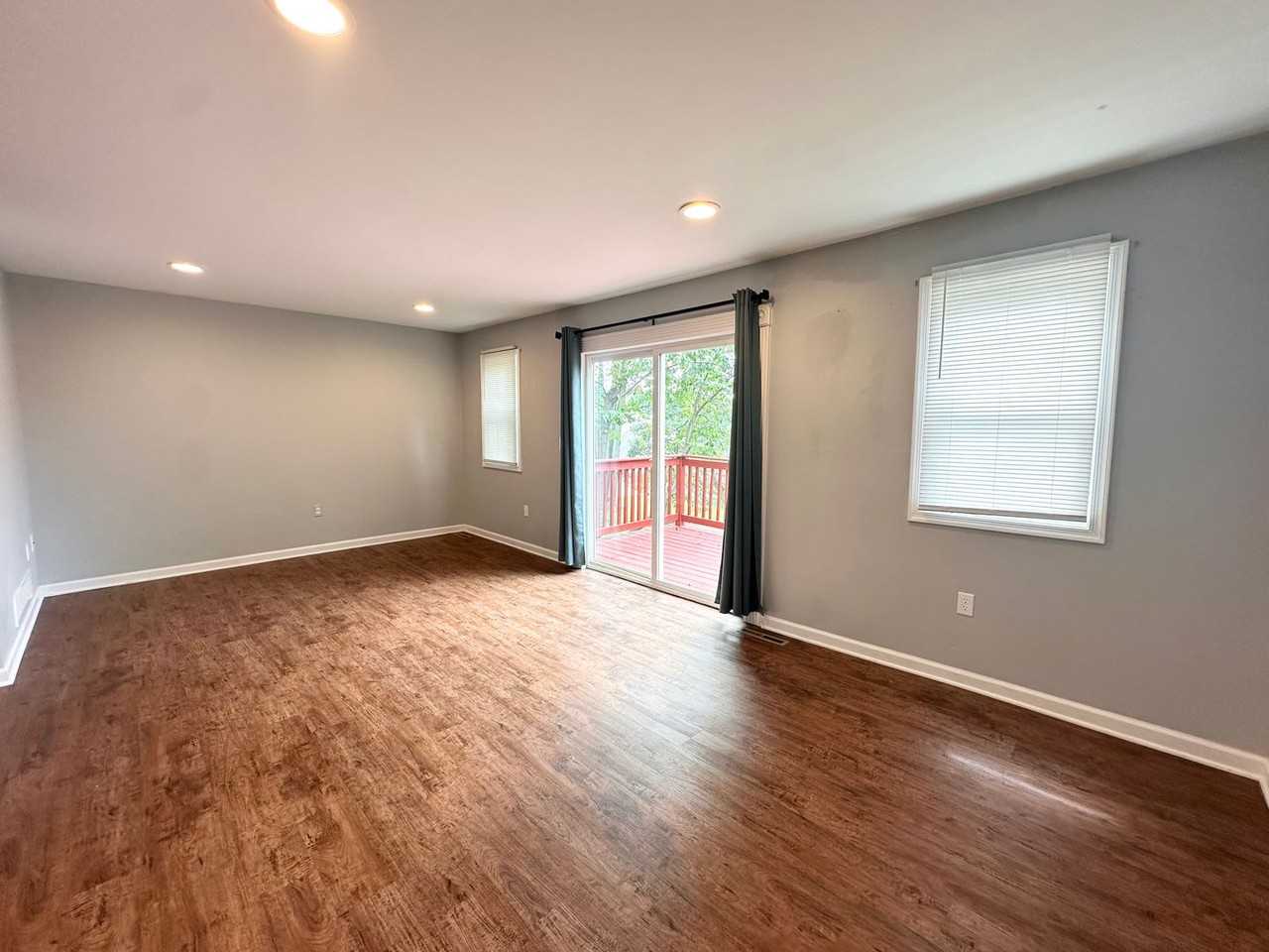 1636 Macintosh Way - Photo 6 of 33