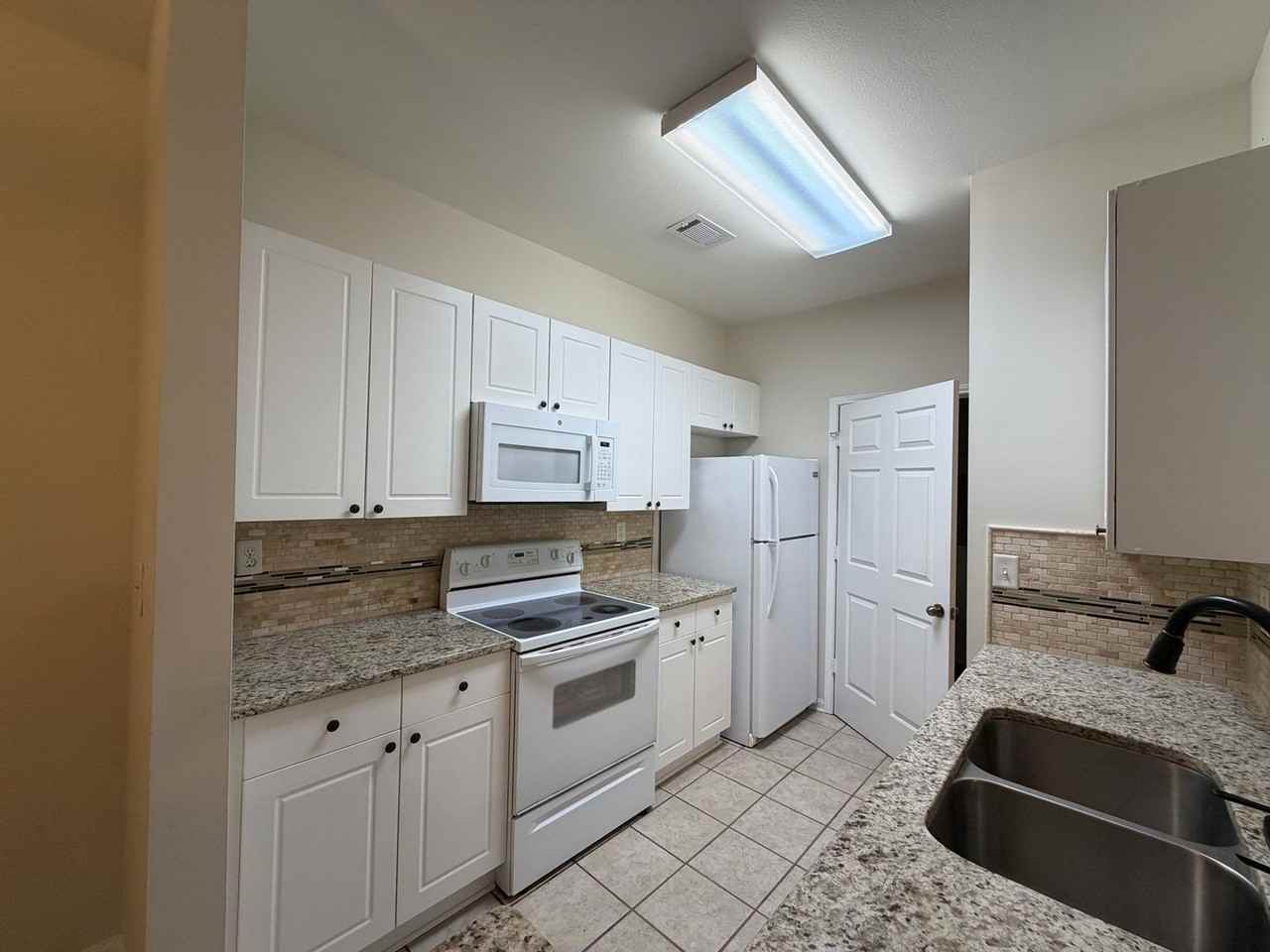 3297 S College St #D203 - Photo 3 of 15