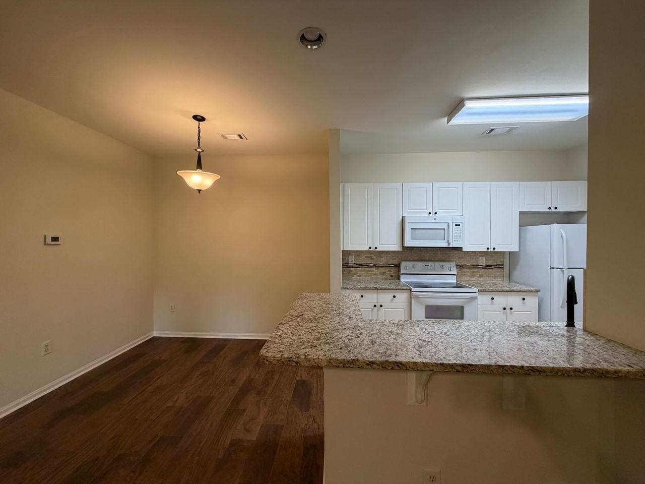 3297 S College St #D203 - Photo 4 of 15