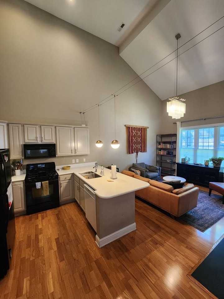105 Jones Ferry Rd - Photo 2 of 19